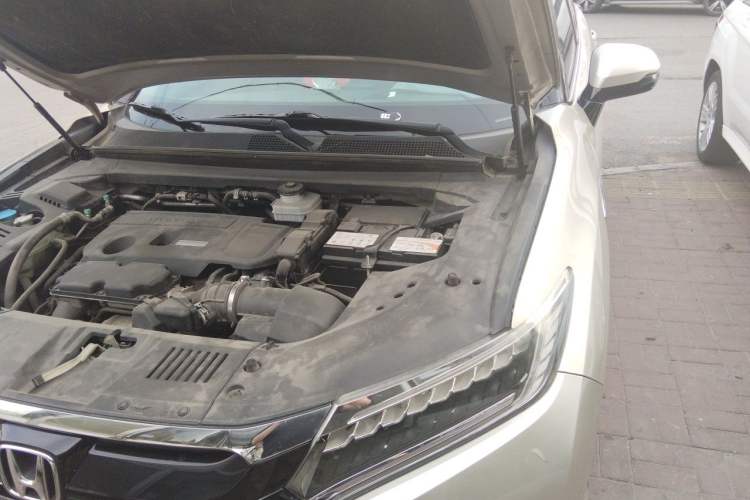 Used Honda UR-V 2017 370TURBO 2WD Prestige Edition China V Engine Bay Left