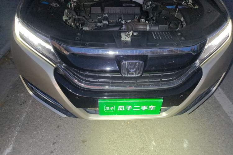 Used Honda UR-V 2017 240TURBO Two-Wheel Drive Luxury Edition China V Engine Bay
