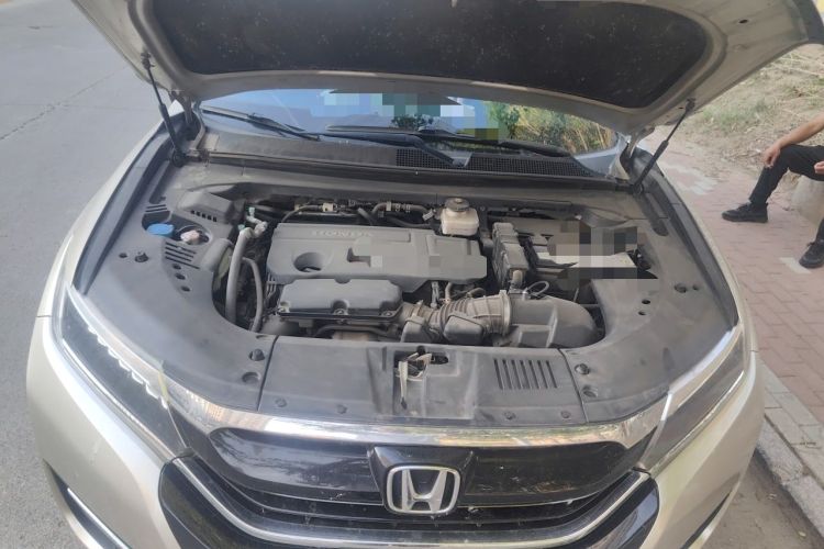 Used Honda UR-V 2017 370TURBO Four-Wheel Drive Prestige Edition China V Engine Bay
