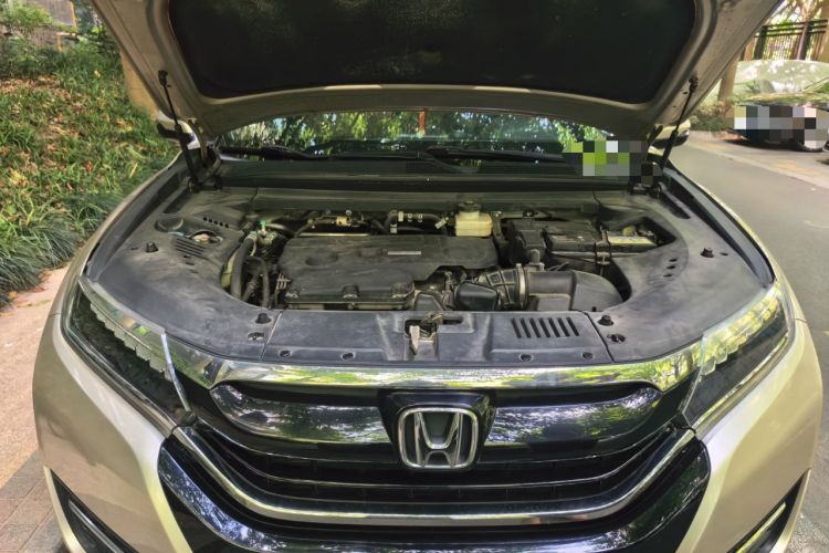 Used Honda UR-V 2017 370TURBO Four-Wheel Drive Prestige Edition China V Engine Bay