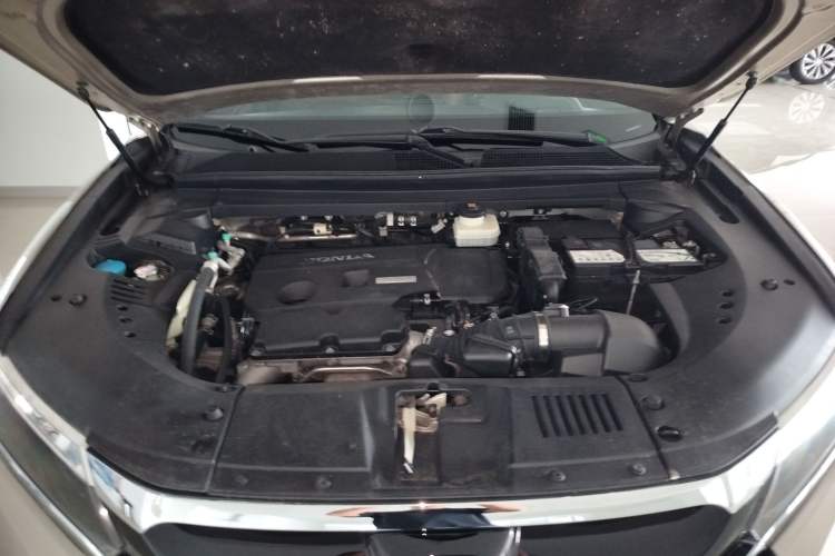 Used Honda UR-V 2017 370TURBO Four-Wheel Drive Prestige Edition China V Engine Bay
