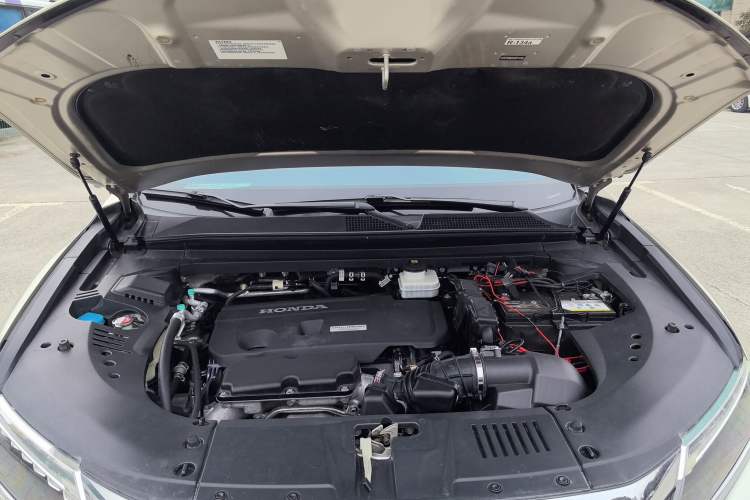 Used Honda UR-V 2017 370TURBO 2WD Prestige Edition China V Engine Bay