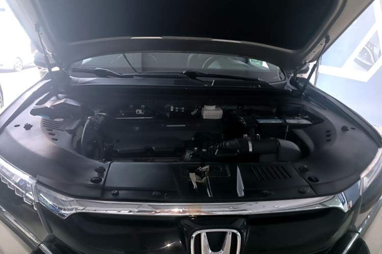 Used Honda UR-V 2017 370TURBO 2WD Prestige Edition China V Engine Bay