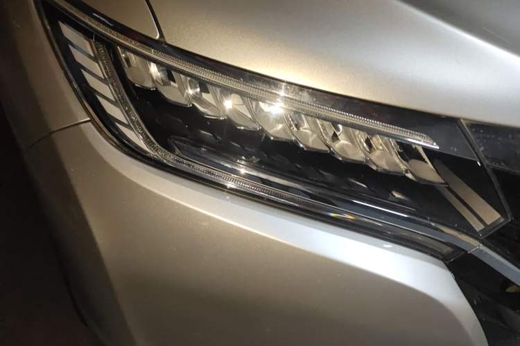 Used Honda UR-V 2017 370TURBO 2WD Prestige Edition China V Exterior 6