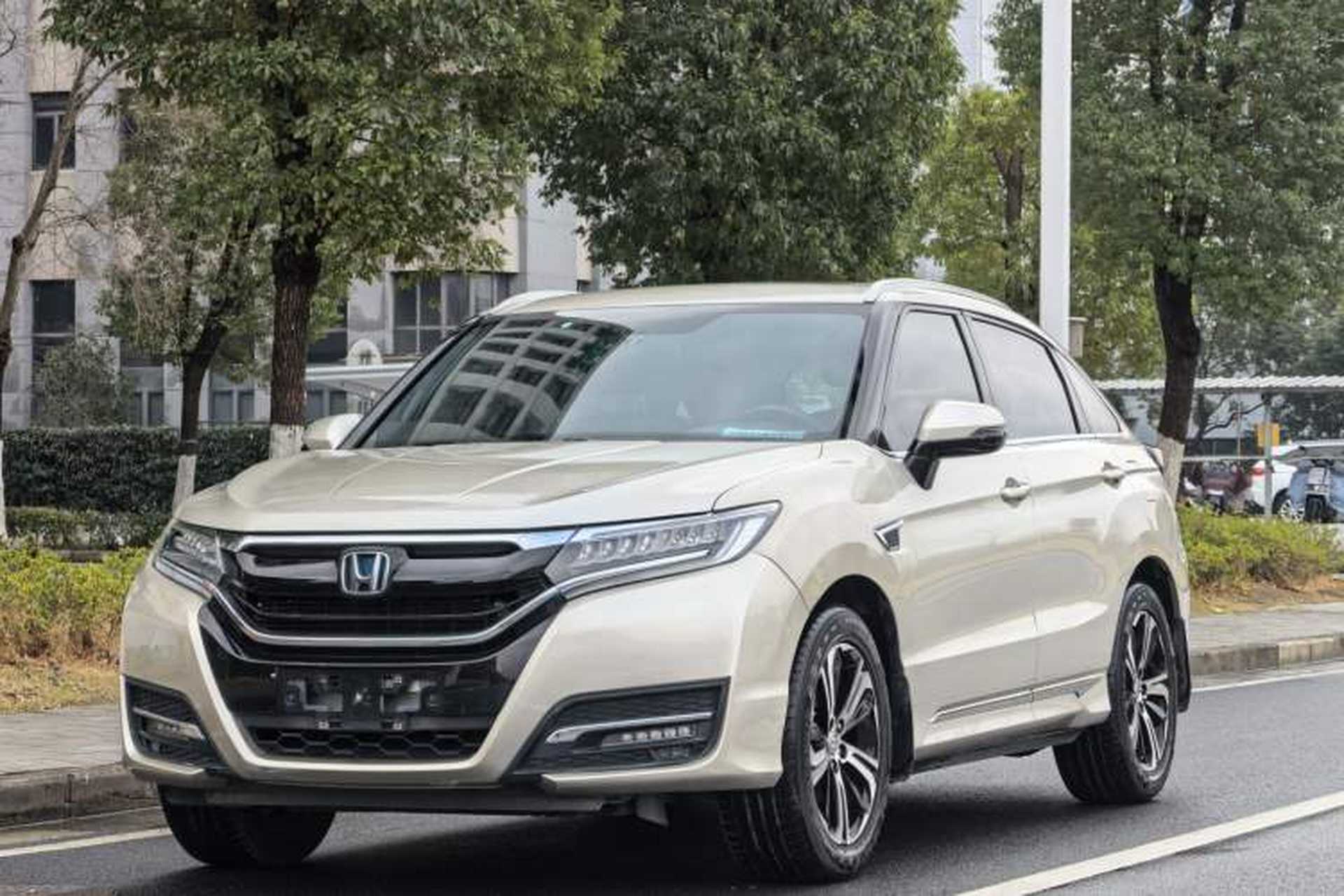 Used Honda UR-V 2017 370TURBO 2WD Prestige Edition China V Front Left 45 Deg