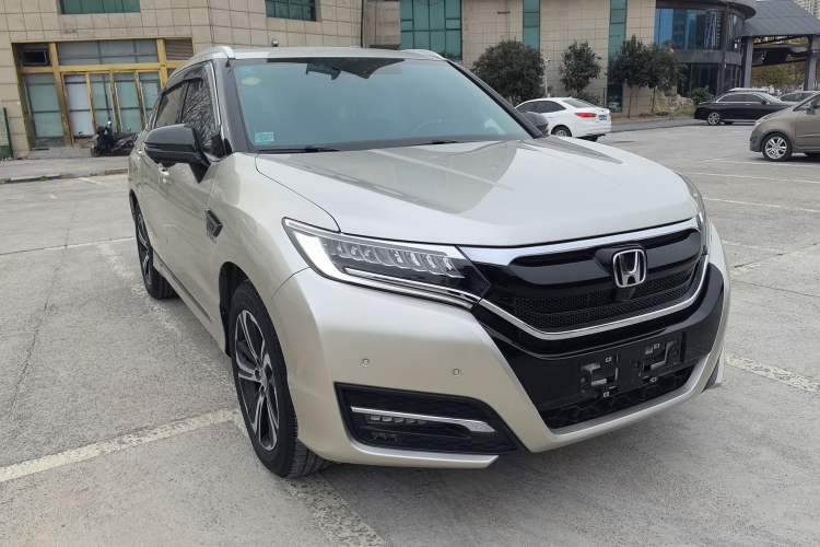 Used Honda UR-V 2017 370TURBO 2WD Prestige Edition China V Front Right 45 Deg