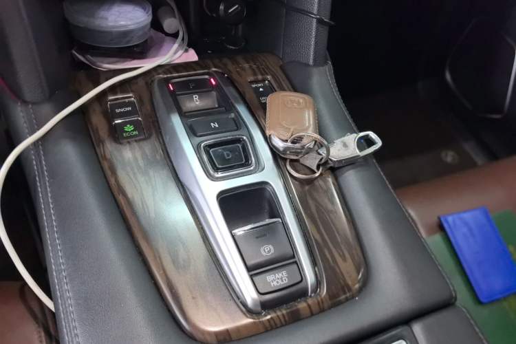 Used Honda UR-V 2017 370TURBO 2WD Prestige Edition China V Gear Lever