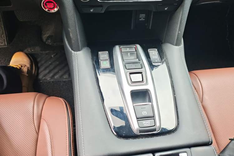 Used Honda UR-V 2017 370TURBO 2WD Prestige Edition China V Gear Lever