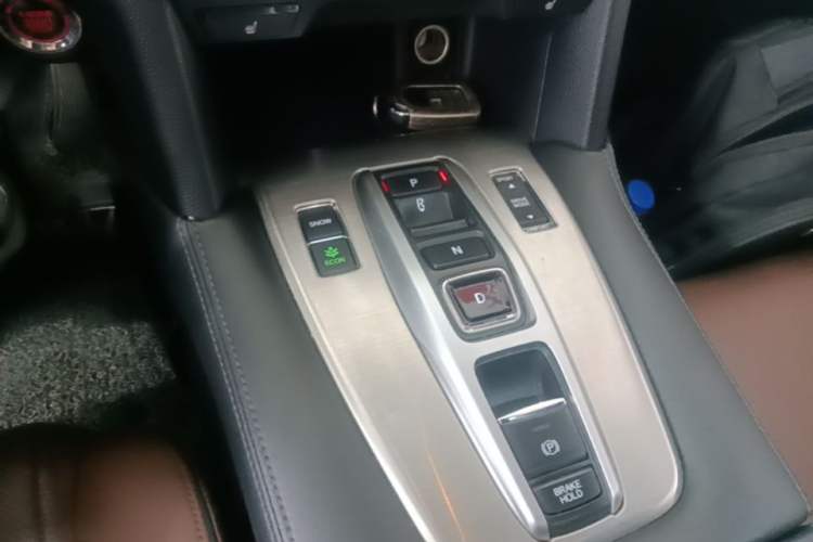 Used Honda UR-V 2017 370TURBO Four-Wheel Drive Prestige Edition China V Gear Lever