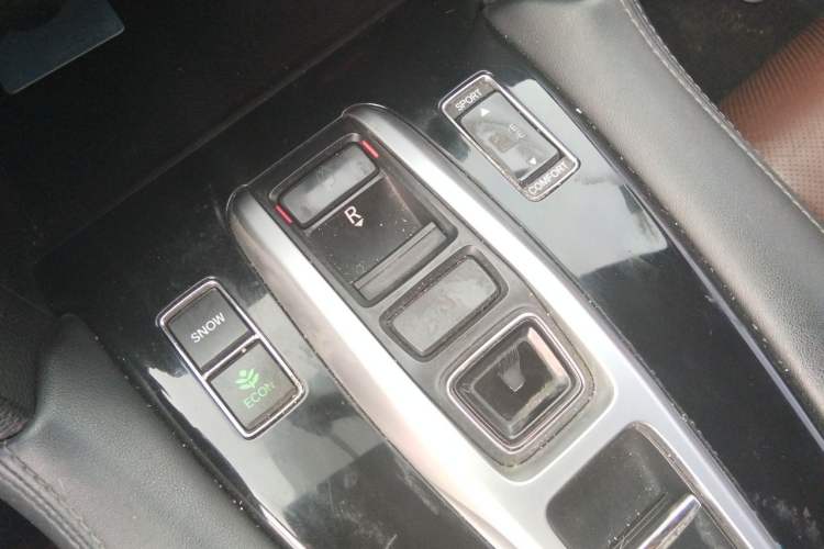 Used Honda UR-V 2017 370TURBO 2WD Prestige Edition China V Gear Lever