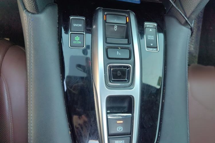 Used Honda UR-V 2017 370TURBO Four-Wheel Drive Prestige Edition China V Gear Lever