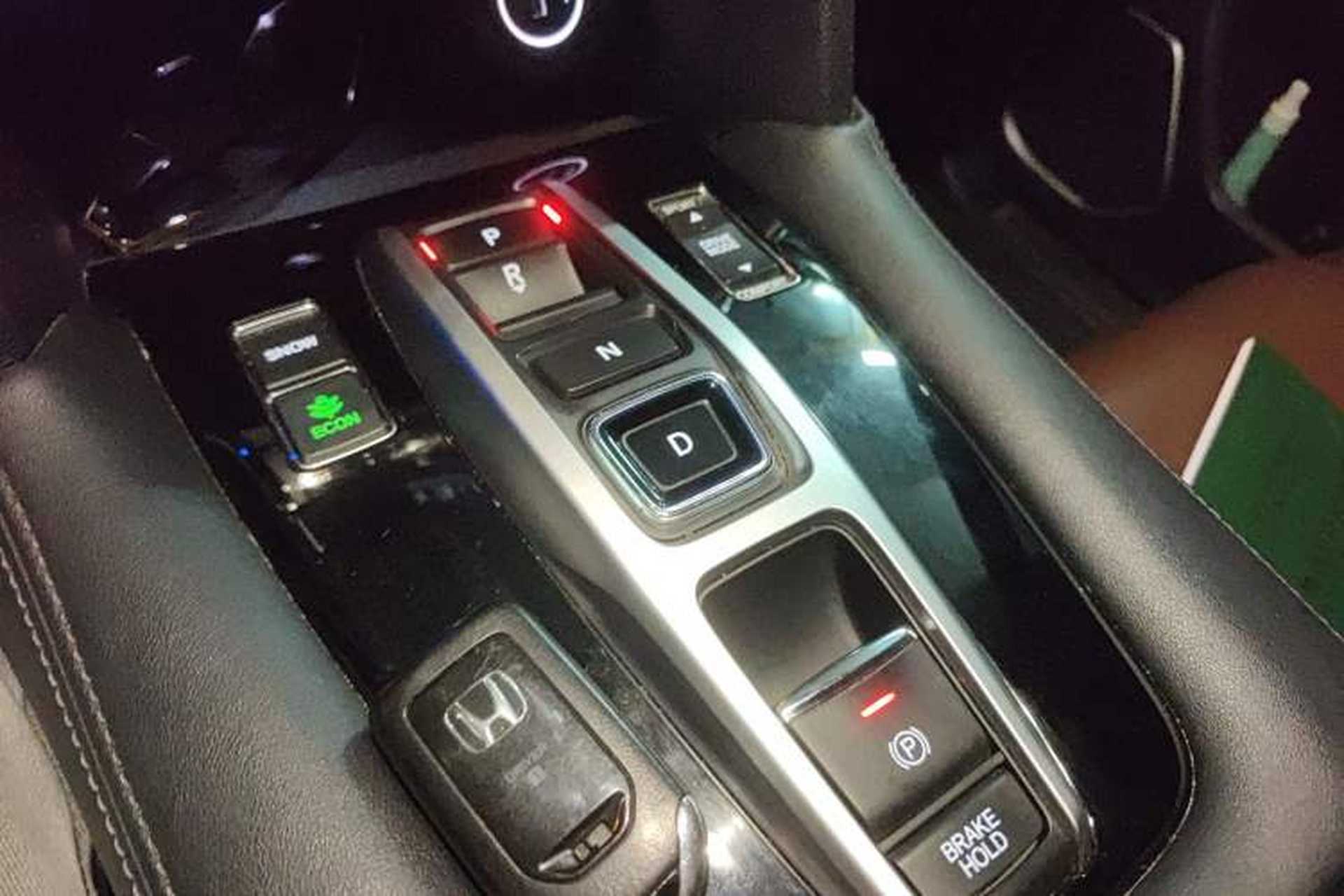 Used Honda UR-V 2017 370TURBO Four-Wheel Drive Prestige Edition China V Gear Lever