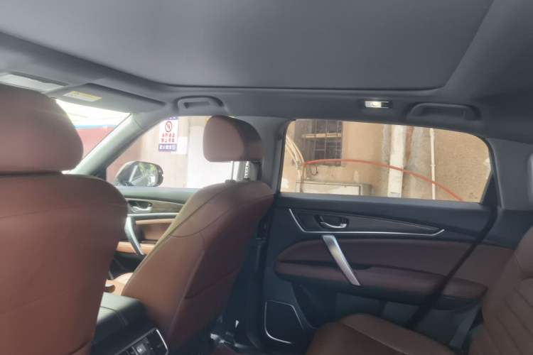 Used Honda UR-V 2017 370TURBO 2WD Prestige Edition China V Headliner