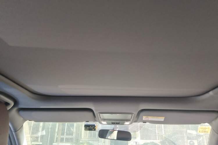Used Honda UR-V 2017 370TURBO 2WD Prestige Edition China V Headliner