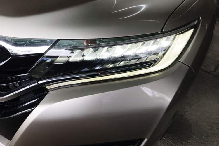 Used Honda UR-V 2017 370TURBO 2WD Prestige Edition China V Left Front Headlight