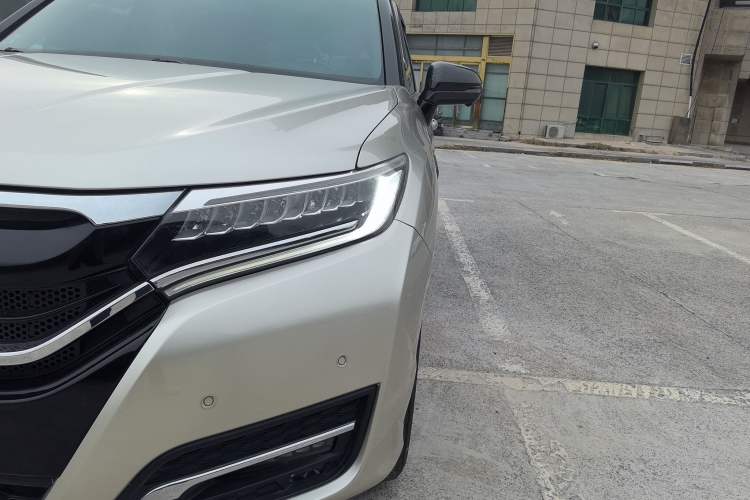 Used Honda UR-V 2017 370TURBO 2WD Prestige Edition China V Left Front Headlight