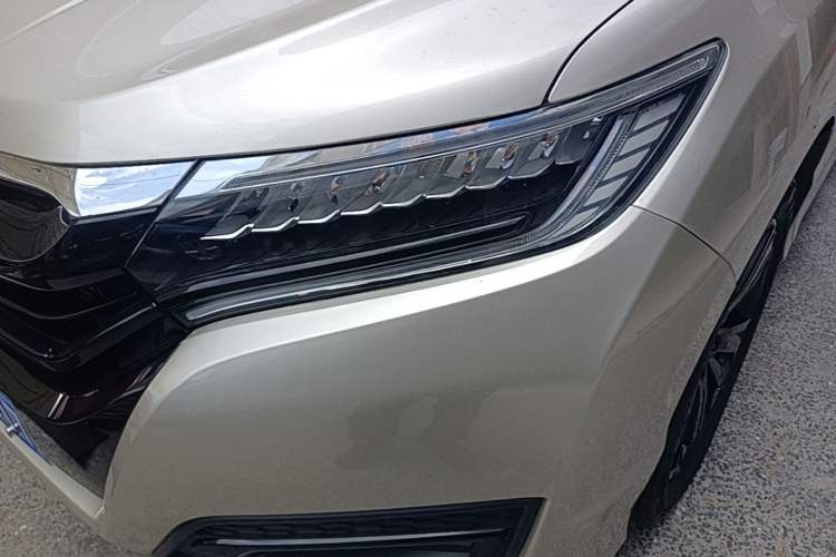 Used Honda UR-V 2017 370TURBO 2WD Prestige Edition China V Left Front Headlight