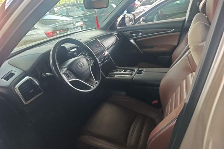 Used Honda UR-V 2017 370TURBO Four-Wheel Drive Prestige Edition China V Left Front Seat