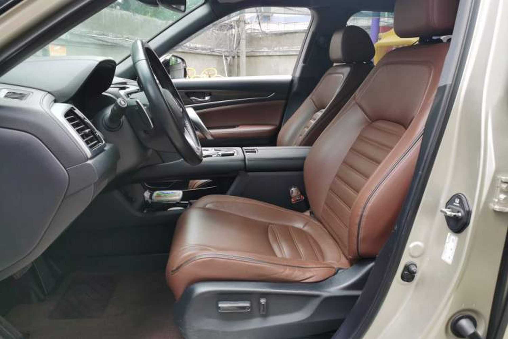 Used Honda UR-V 2017 370TURBO Four-Wheel Drive Prestige Edition China V Left Front Seat