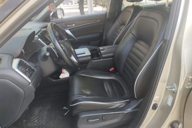 Used Honda UR-V 2017 240TURBO Two-Wheel Drive Luxury Edition China V Left Front Seat