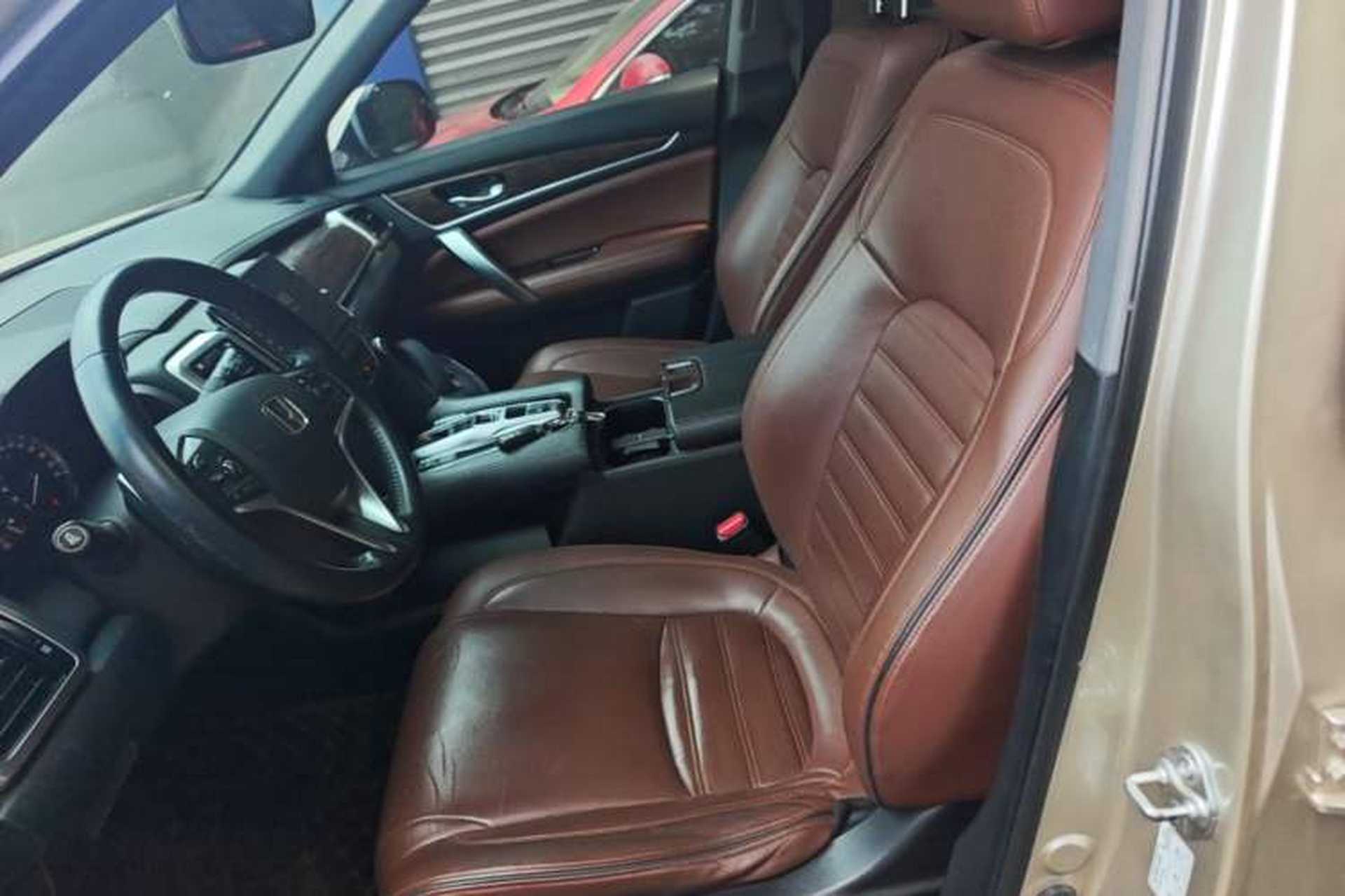 Used Honda UR-V 2017 370TURBO Four-Wheel Drive Prestige Edition China V Left Front Seat