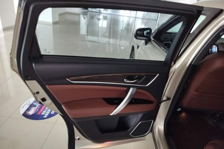 Used Honda UR-V 2017 370TURBO Four-Wheel Drive Prestige Edition China V Left Rear Door Interior