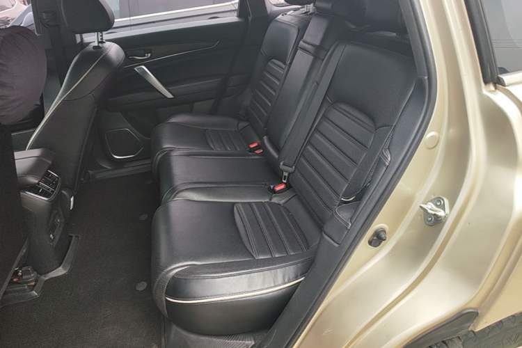 Used Honda UR-V 2017 240TURBO Two-Wheel Drive Classic Edition China V Left Rear Seat