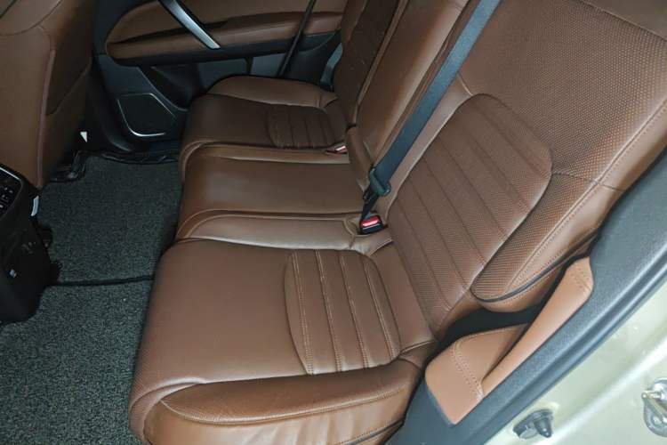 Used Honda UR-V 2017 370TURBO 2WD Prestige Edition China V Left Rear Seat