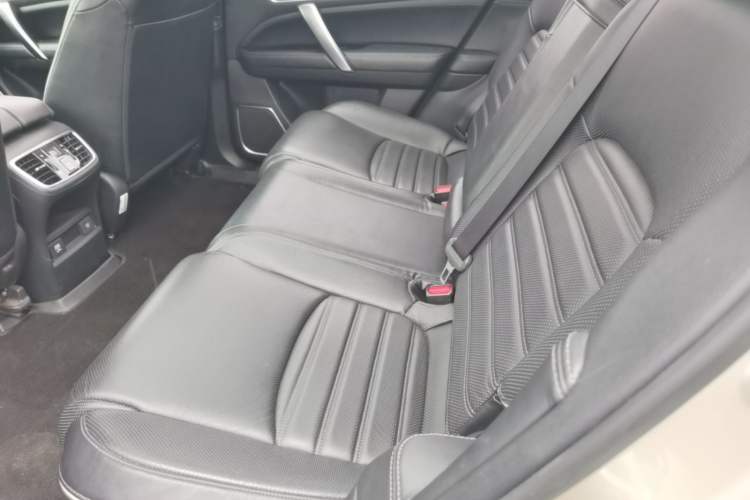 Used Honda UR-V 2017 240TURBO Two-Wheel Drive Classic Edition China V Left Rear Seat