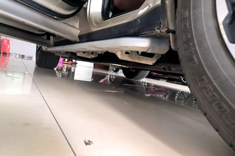 Used Honda UR-V 2017 370TURBO 2WD Prestige Edition China V Left Side Sill