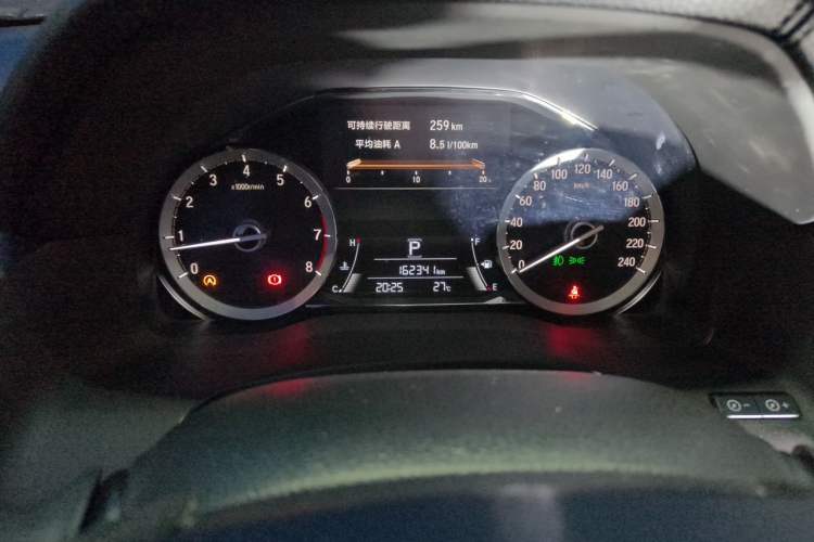 Used Honda UR-V 2017 240TURBO Two-Wheel Drive Luxury Edition China V Odometer Close Up