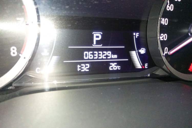 Used Honda UR-V 2017 240TURBO Two-Wheel Drive Luxury Edition China V Odometer Close Up