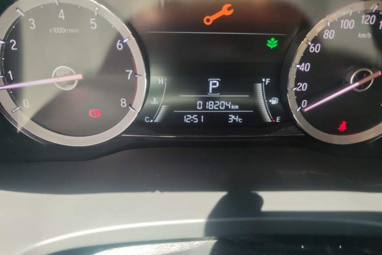 Used Honda UR-V 2017 240TURBO Two-Wheel Drive Classic Edition China V Odometer Close Up