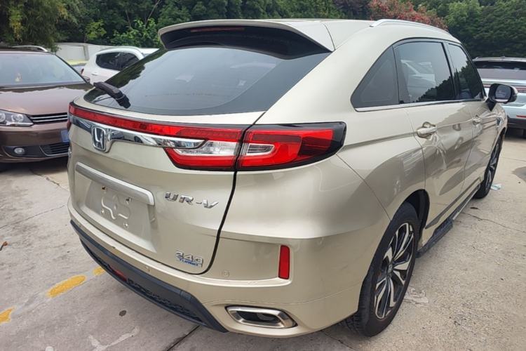Used Honda UR-V 2017 240TURBO Two-Wheel Drive Classic Edition China V Rear Right 45 Deg
