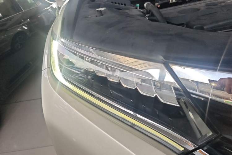 Used Honda UR-V 2017 370TURBO Four-Wheel Drive Prestige Edition China V Right Front Headlight