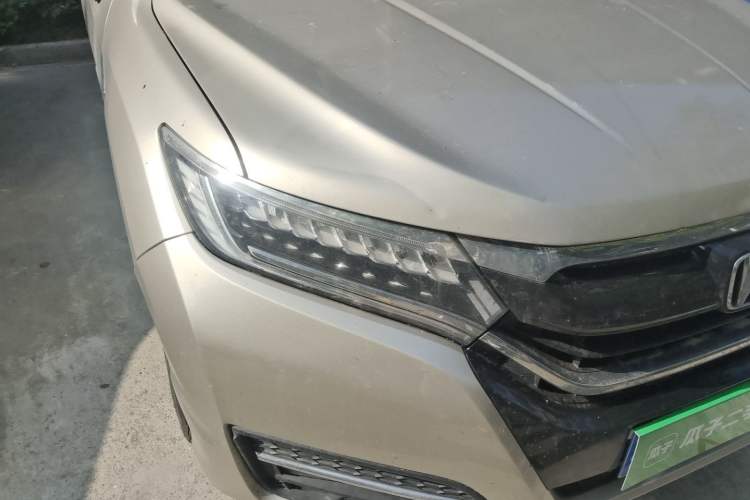 Used Honda UR-V 2017 370TURBO 2WD Prestige Edition China V Right Front Headlight