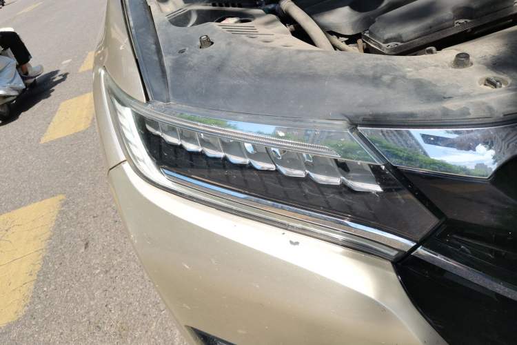 Used Honda UR-V 2017 370TURBO Four-Wheel Drive Prestige Edition China V Right Front Headlight