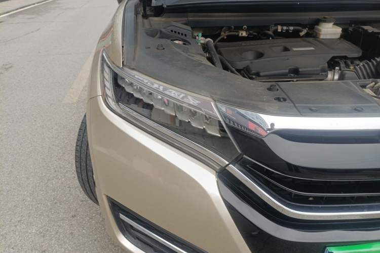 Used Honda UR-V 2017 370TURBO Four-Wheel Drive Prestige Edition China V Right Front Headlight