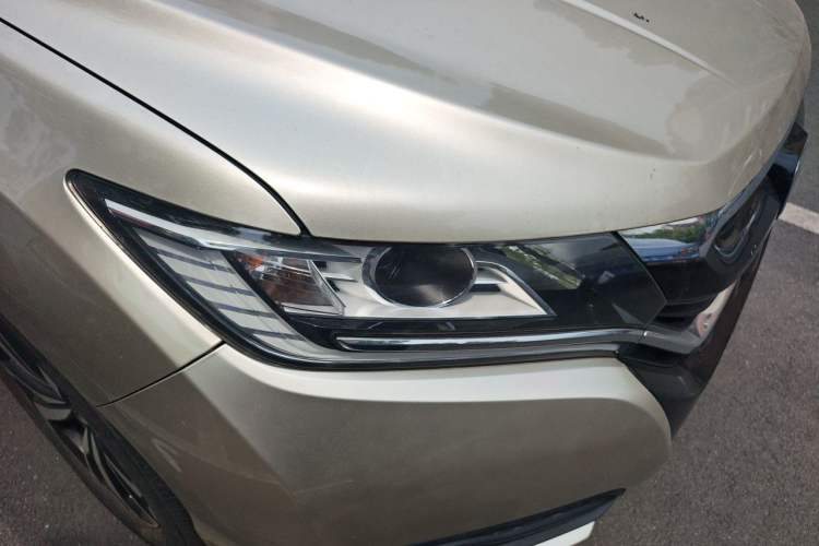 Used Honda UR-V 2017 240TURBO Two-Wheel Drive Classic Edition China V Right Front Headlight