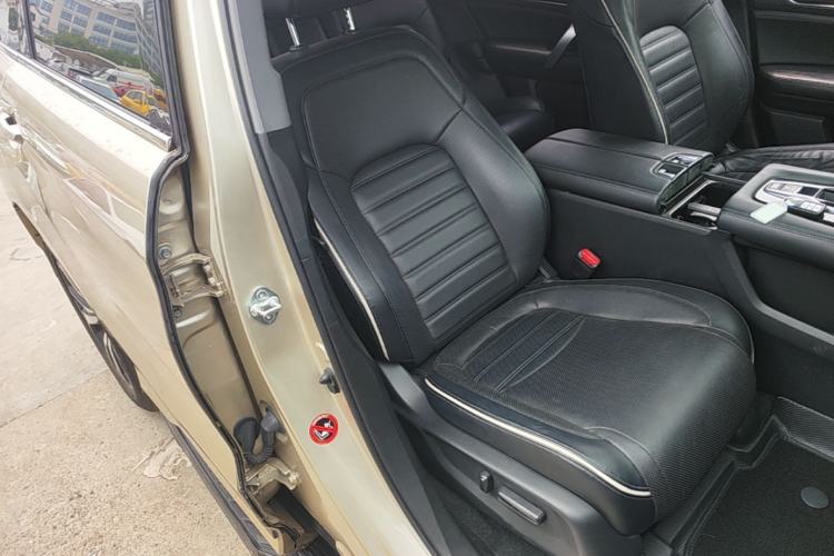 Used Honda UR-V 2017 240TURBO Two-Wheel Drive Classic Edition China V Right Front Seat