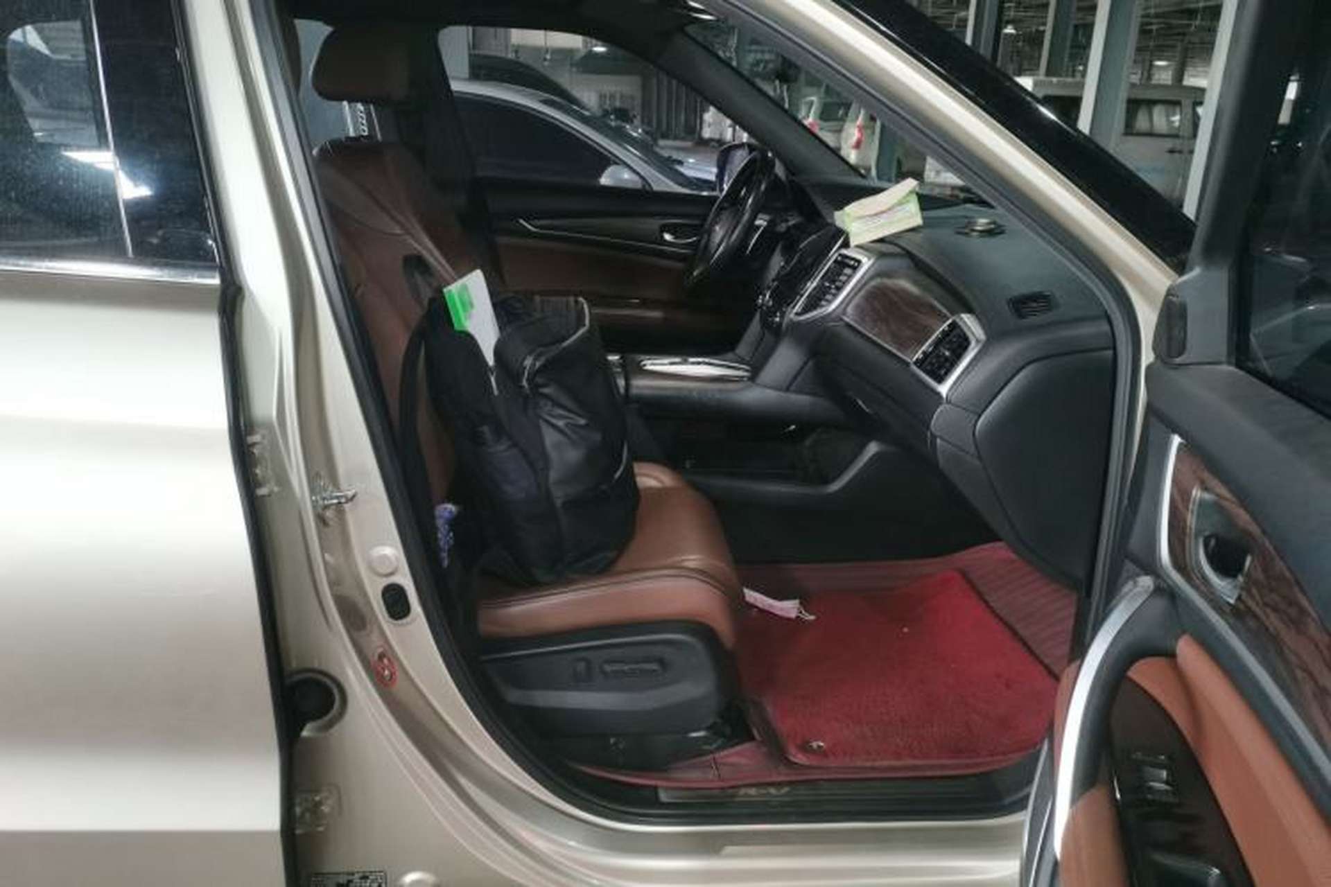 Used Honda UR-V 2017 370TURBO 2WD Prestige Edition China V Right Front Seat