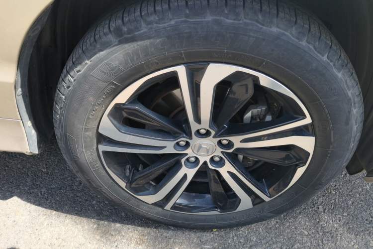 Used Honda UR-V 2017 370TURBO Four-Wheel Drive Prestige Edition China V Right Front Wheel Hub