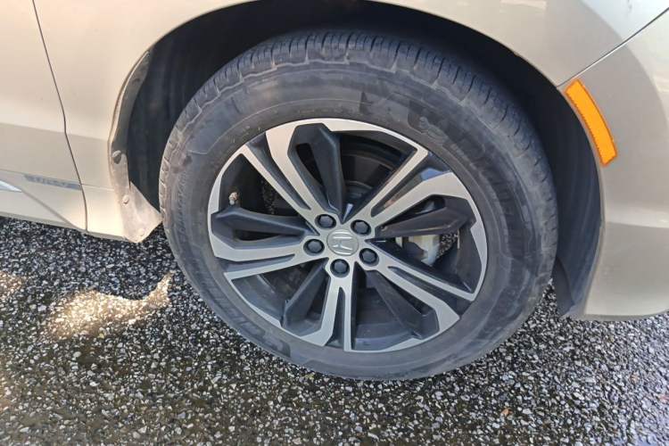 Used Honda UR-V 2017 370TURBO 2WD Prestige Edition China V Right Front Wheel Hub