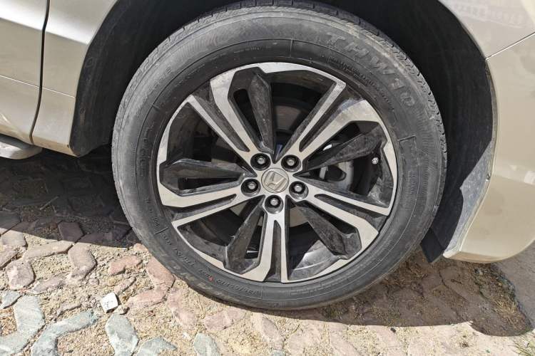 Used Honda UR-V 2017 370TURBO 2WD Prestige Edition China V Right Front Wheel Hub