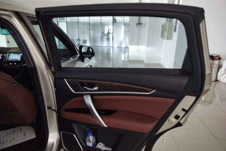 Used Honda UR-V 2017 370TURBO Four-Wheel Drive Prestige Edition China V Right Rear Door Interior