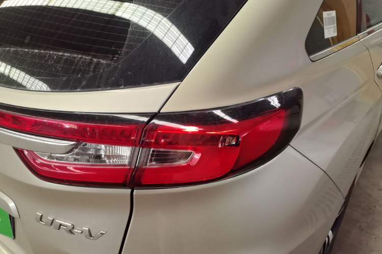 Used Honda UR-V 2017 240TURBO Two-Wheel Drive Luxury Edition China V Right Rear Taillight