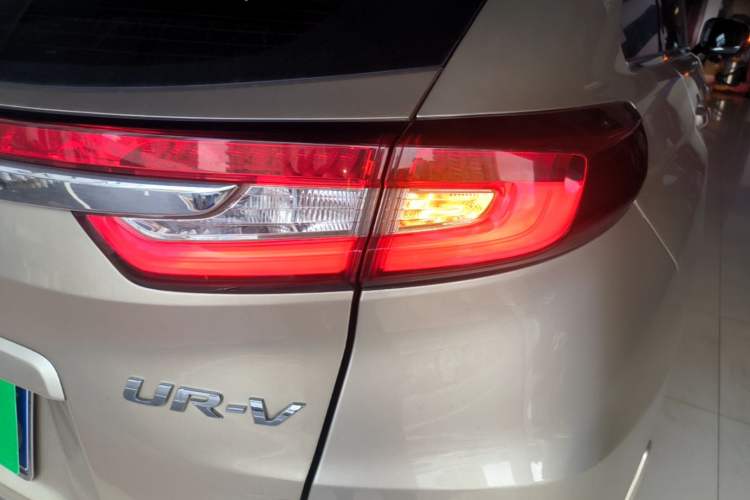 Used Honda UR-V 2017 370TURBO 2WD Prestige Edition China V Right Rear Taillight