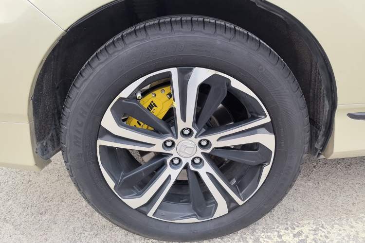 Used Honda UR-V 2017 370TURBO 2WD Prestige Edition China V Right Rear Wheel Hub