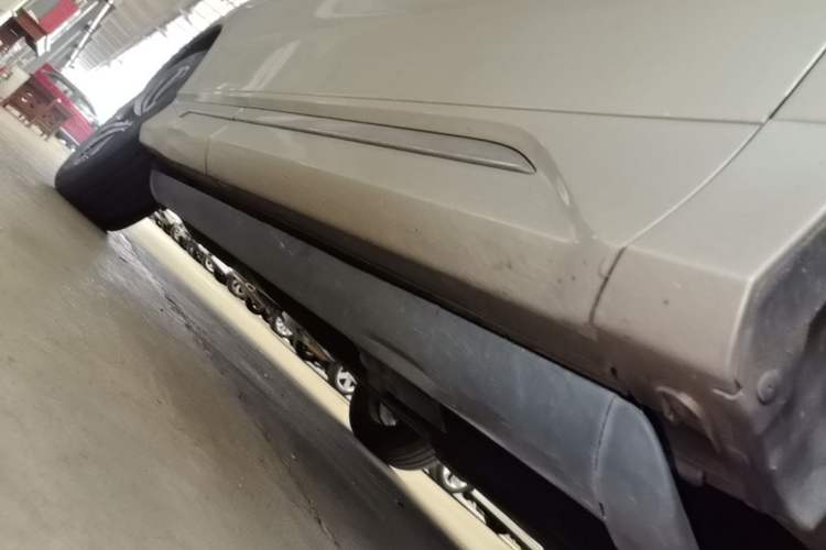 Used Honda UR-V 2017 240TURBO Two-Wheel Drive Luxury Edition China V Right Side Sill