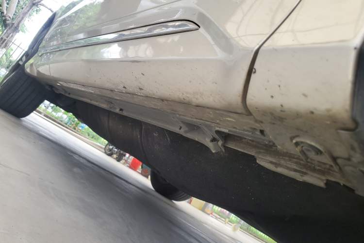 Used Honda UR-V 2017 370TURBO 2WD Prestige Edition China V Right Side Sill